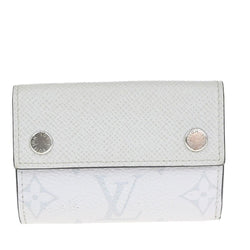 Louis Vuitton Discovery Compact Trifold