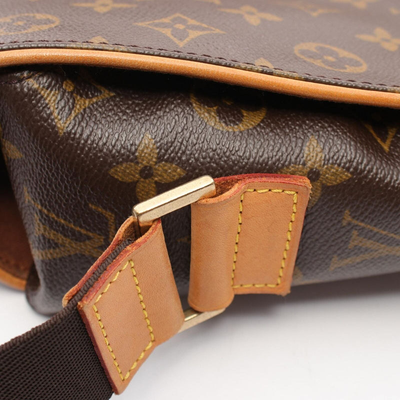 Louis Vuitton Abbesses Messenger