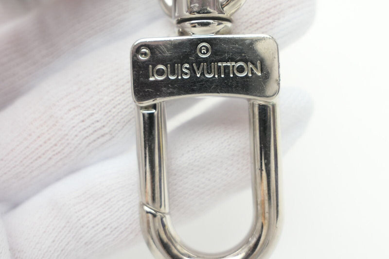 Louis Vuitton  Metal Porte Cles