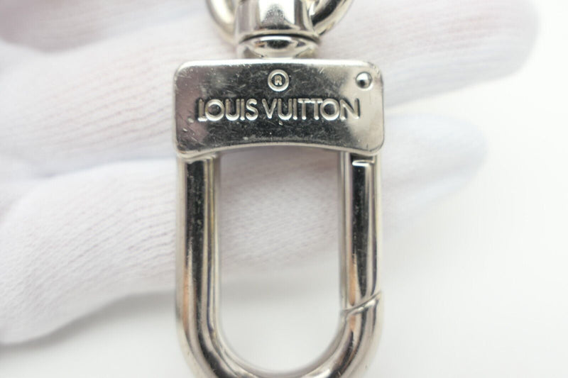 Louis Vuitton  Metal Porte Cles