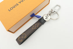 Louis Vuitton  Metal Slim Dragonne