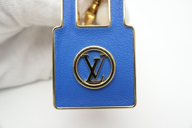 Louis Vuitton  Metal Leather Porte