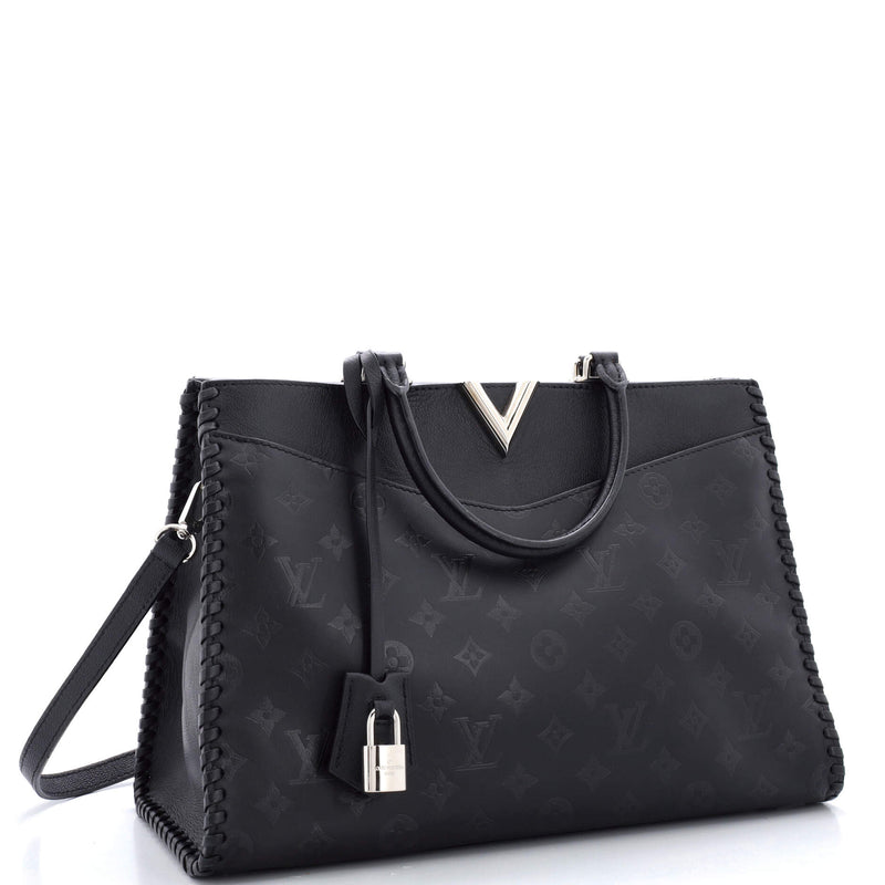 Louis Vuitton Very Zipped Tote Leather