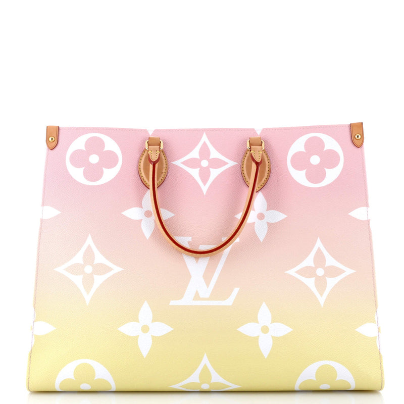 Louis Vuitton Onthego Tote By The Pool