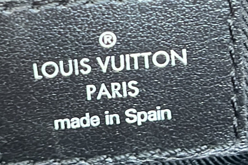 Louis Vuitton Discovery Bumbag Graffiti