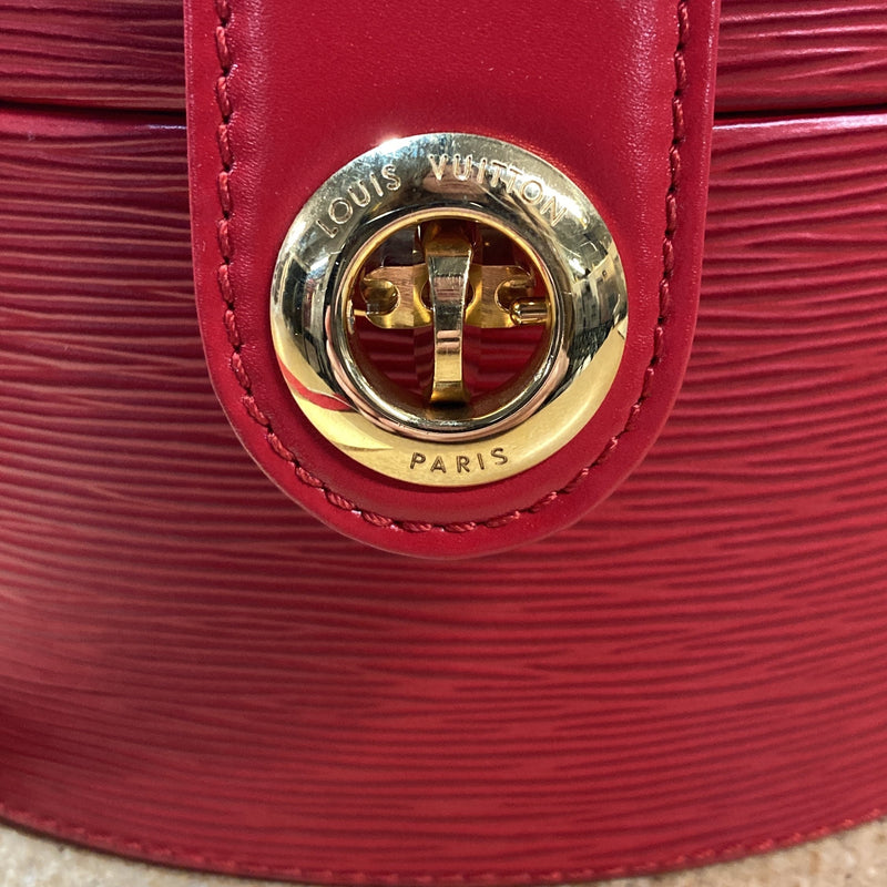 Louis Vuitton Cannes Shoulder Bag Epi