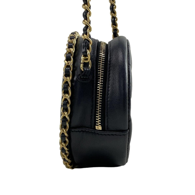 Chanel Matelasse / Classic Chain Clutch