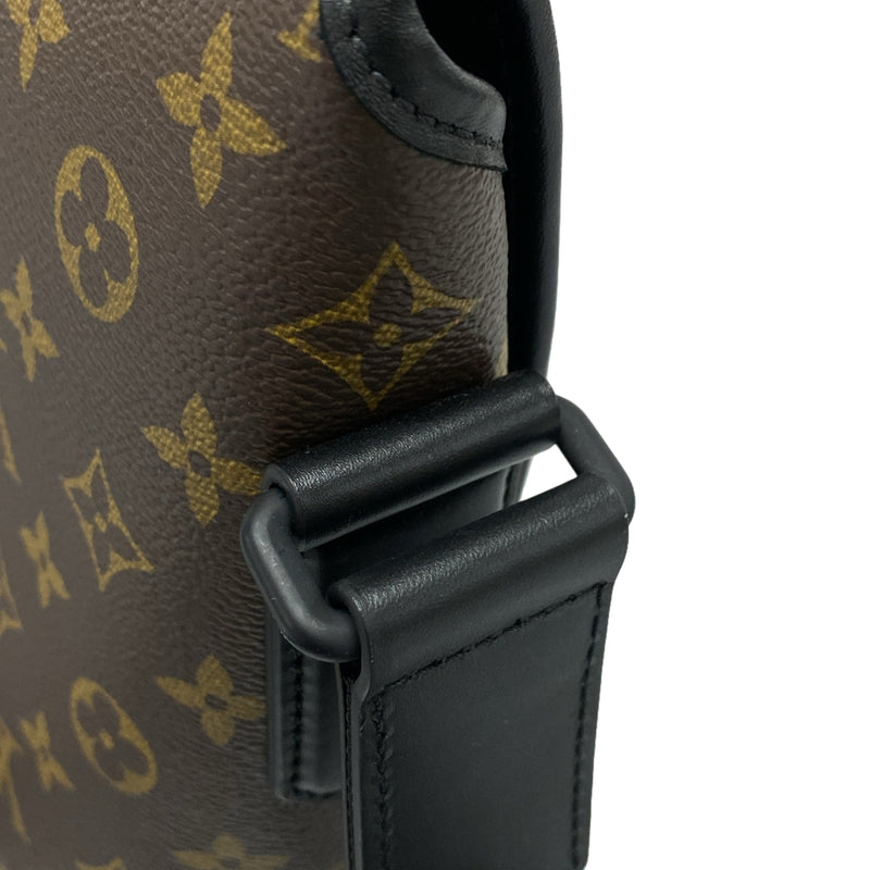 Louis Vuitton Magnetic Messenger