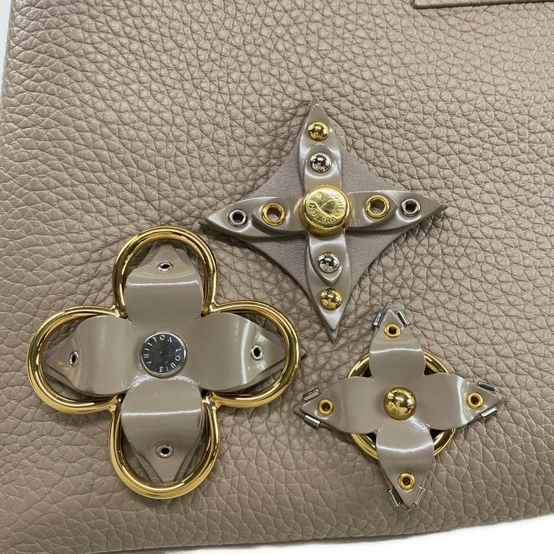 Louis Vuitton Capucines Mm (Old Pm)