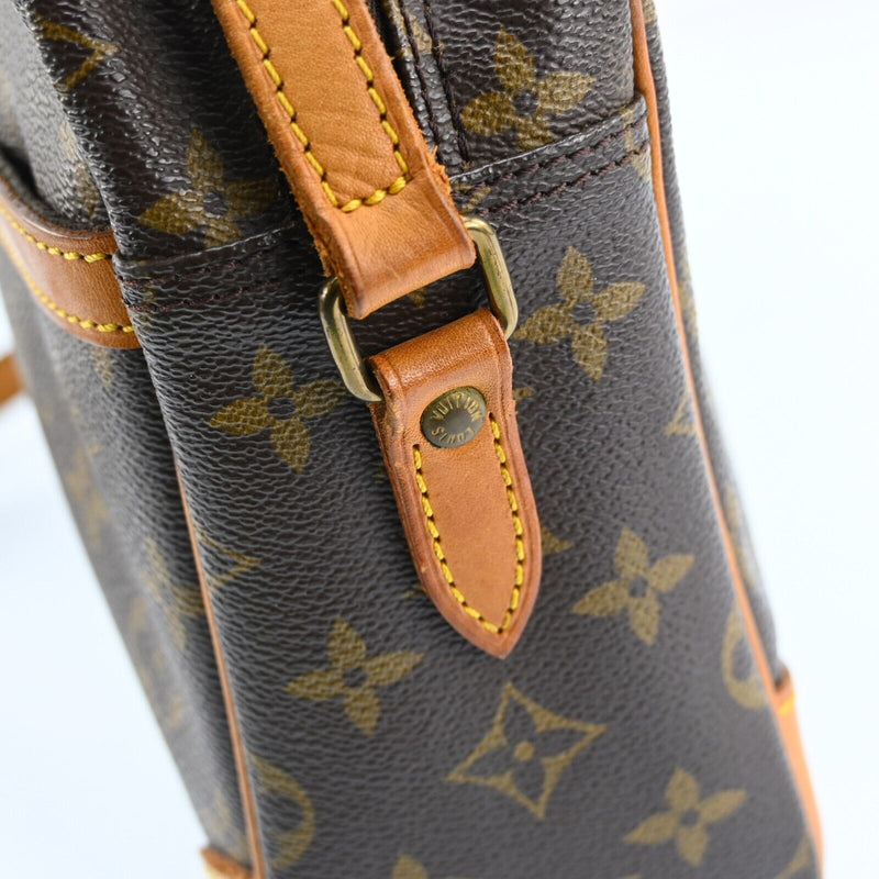 Louis Vuitton Trocadero 30 Shoulder