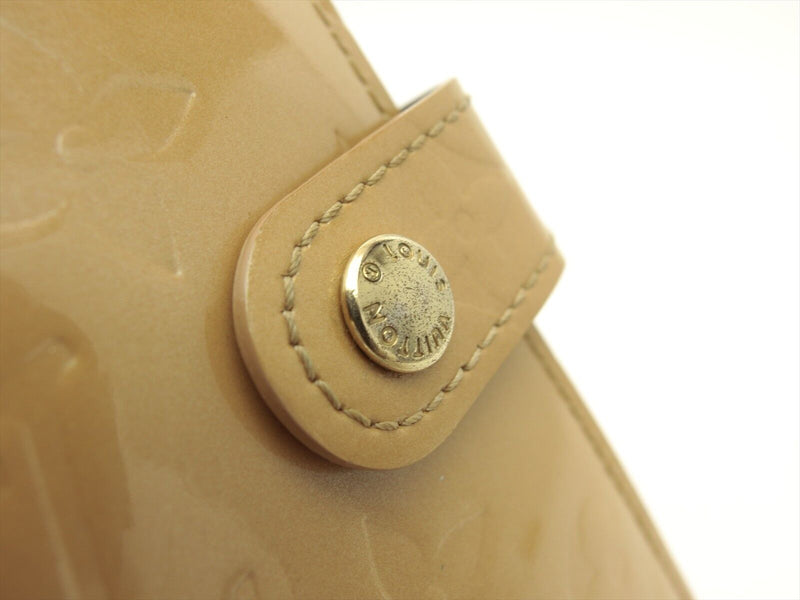 Louis Vuitton  Vernis Noisette