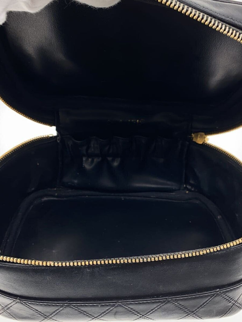 Chanel Pouch Sheepskin Blk Solid Color