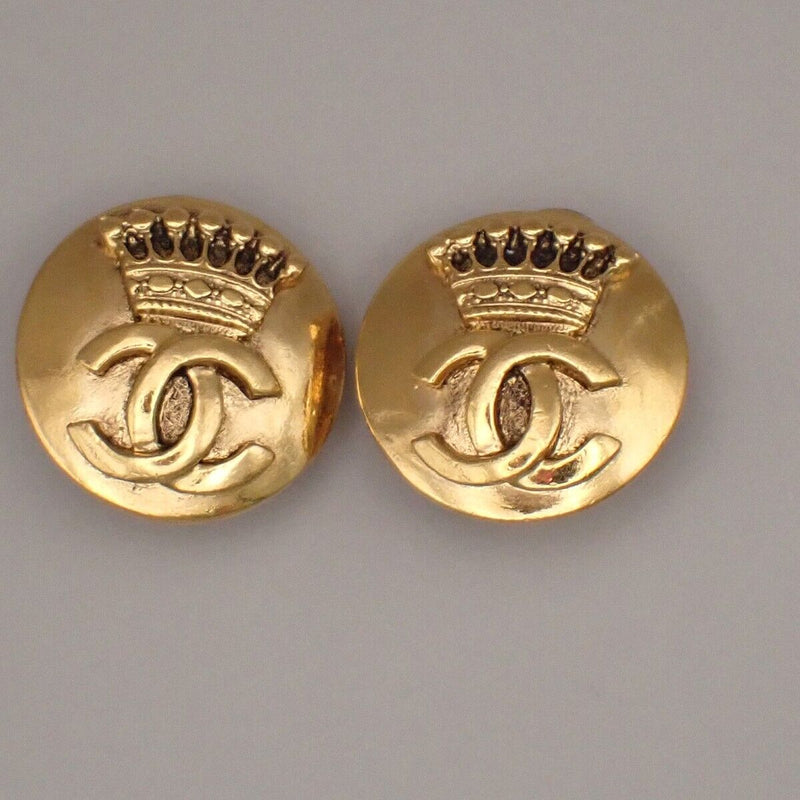 Chanel Cc Crown Motif Round Button