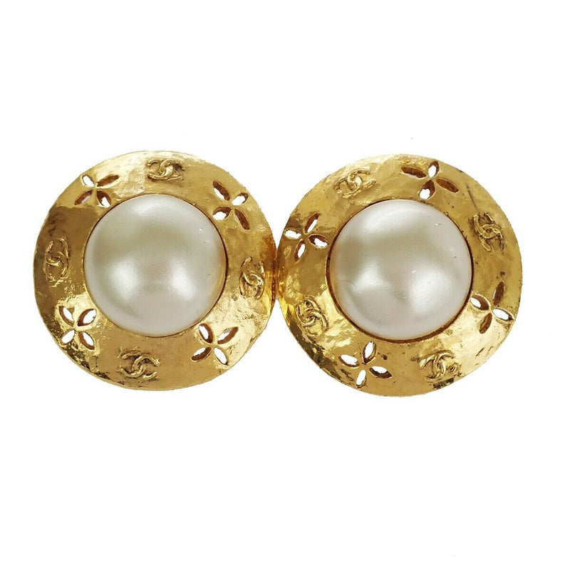 Chanel Cc Round Earrings Clip-On Button