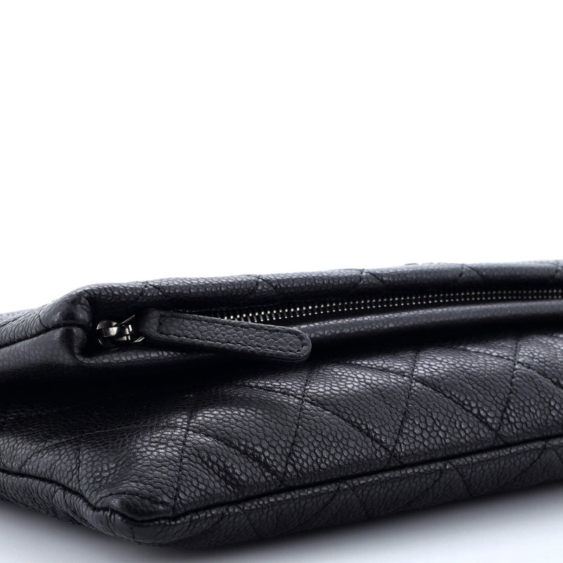 Chanel Beauty Cc Clutch Quilted Caviar