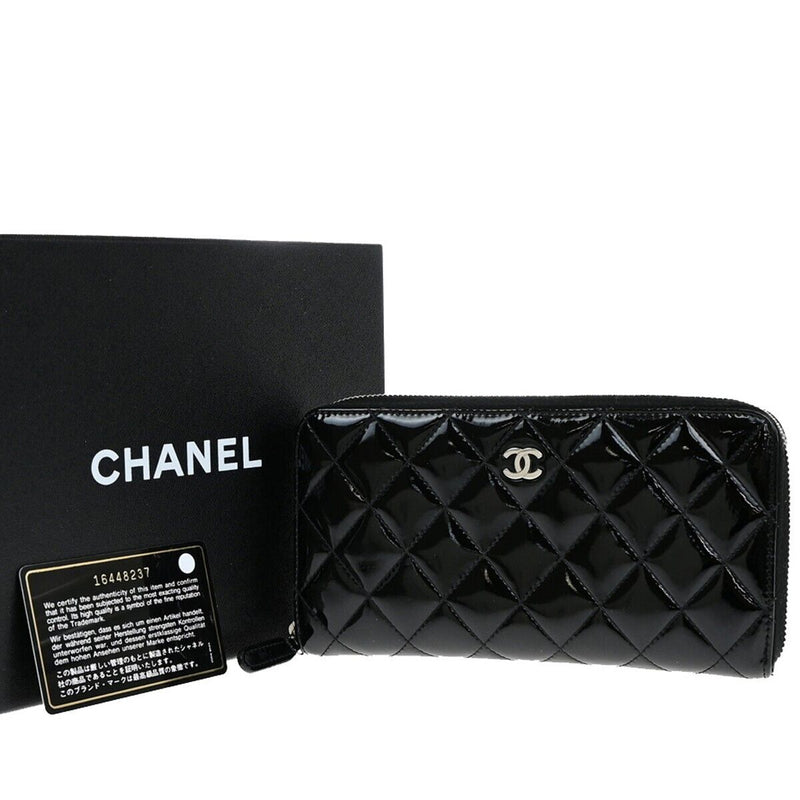 Chanel Cc Logo Matelasse Zipper Around