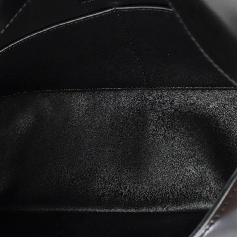 Louis Vuitton Sac Triangle Handbag