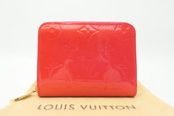 Louis Vuitton  Vernis Rose Pop Coin