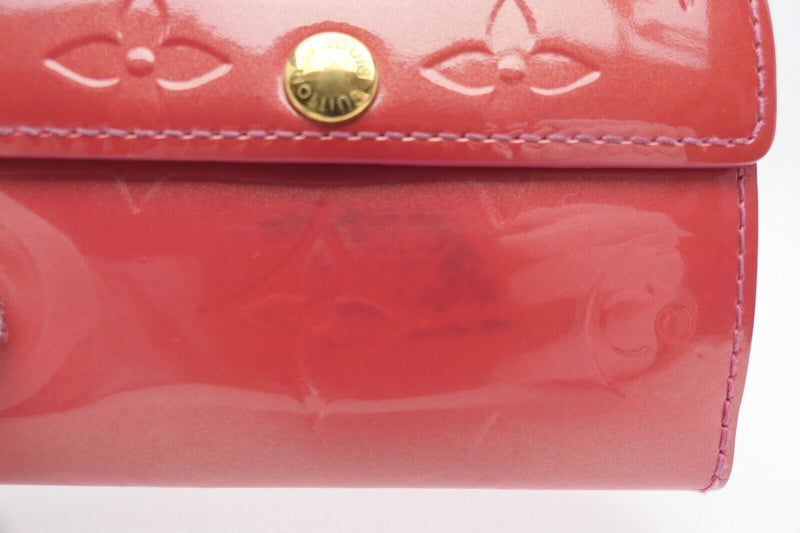 Louis Vuitton  Vernis Framboise Coin