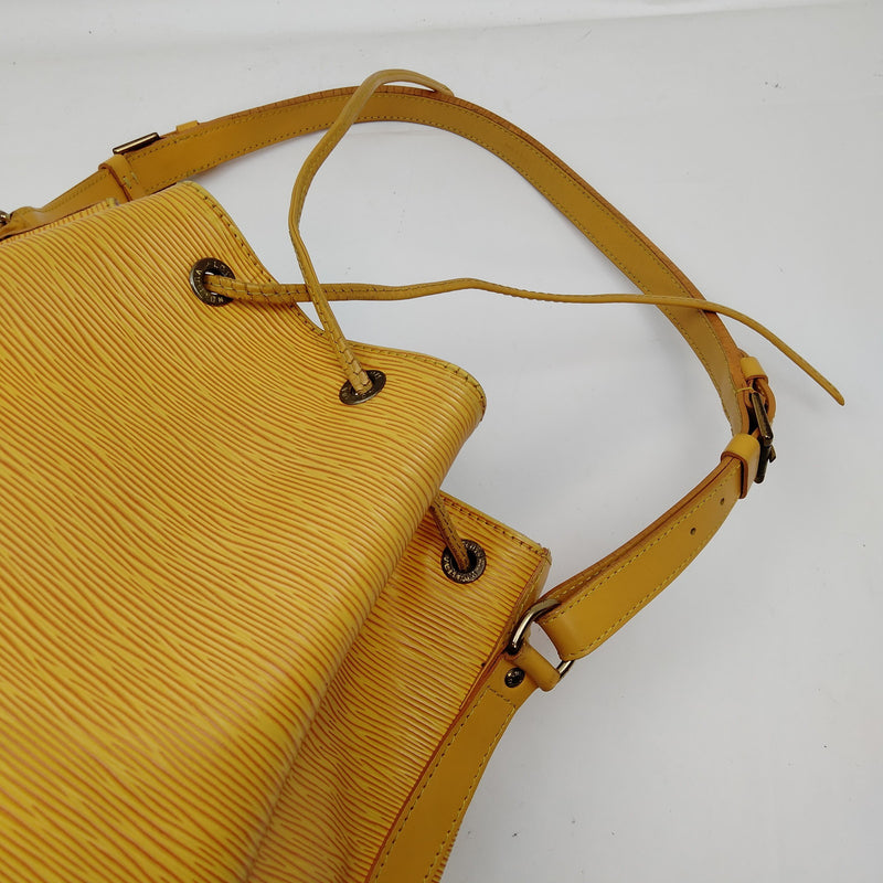 Louis Vuitton Lv Shoulder Bag Noe Yellow