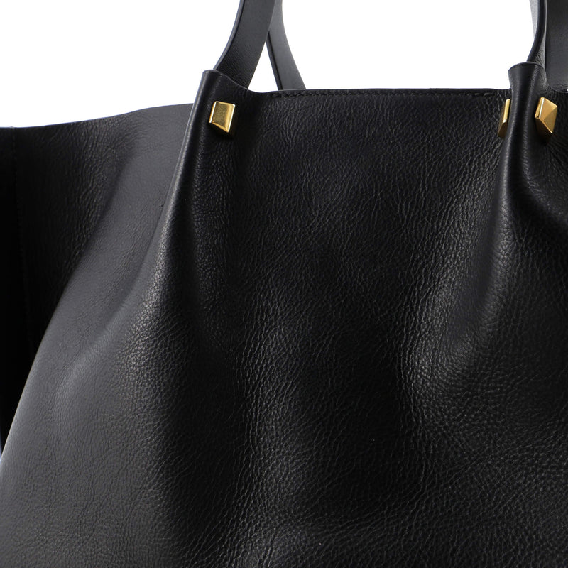 Valentino Garavani Vlogo Escape Tote