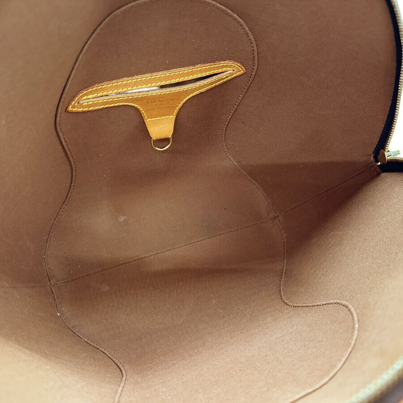 Louis Vuitton Ellipse Mm Handbag