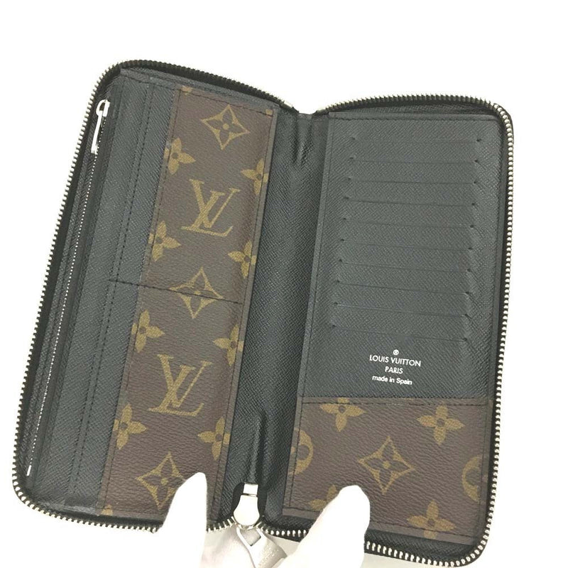 Louis Vuitton Macassar Vertical Zippy