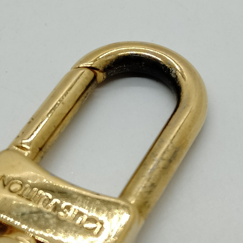 Louis Vuitton Key Ring Gold