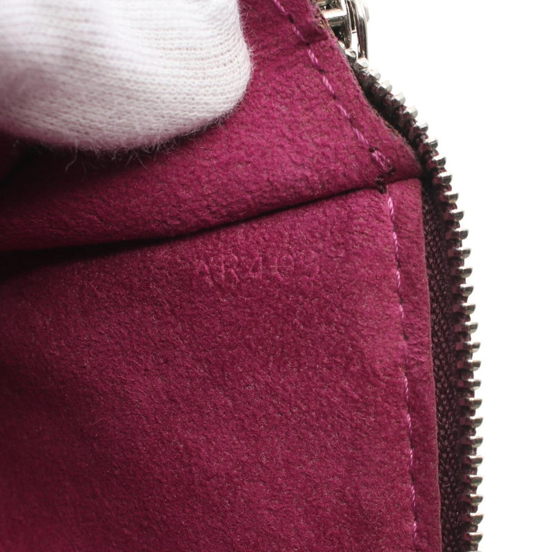 Louis Vuitton Pochette Accessoires Hand