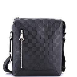 Louis Vuitton Discovery Messenger Bag