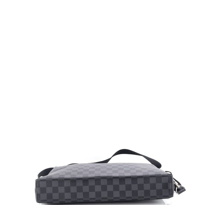 Louis Vuitton Porte-Documents Jour Bag