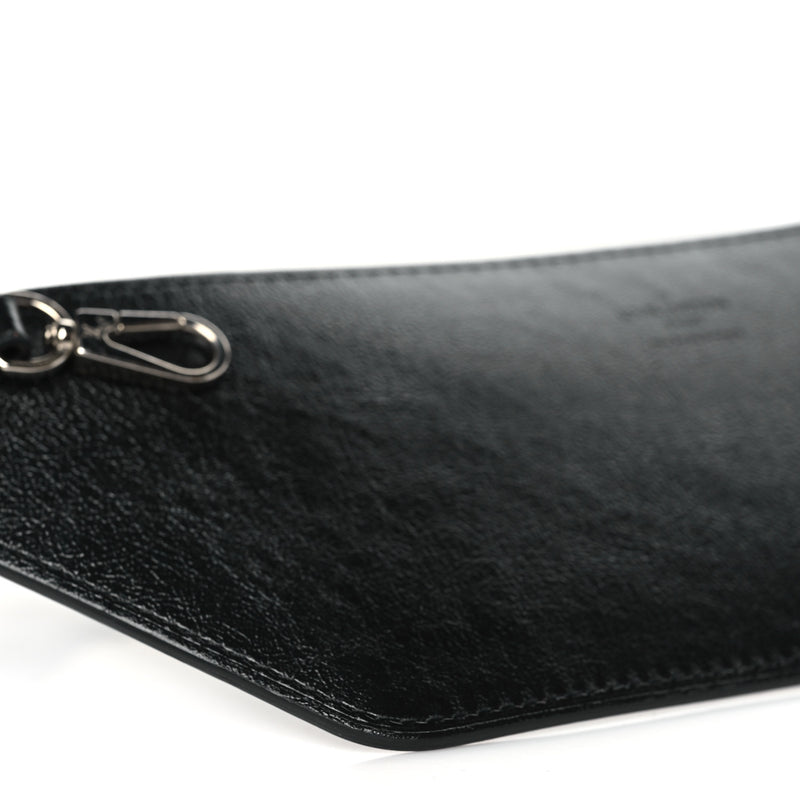 Louis Vuitton Reverse Giant Dauphine