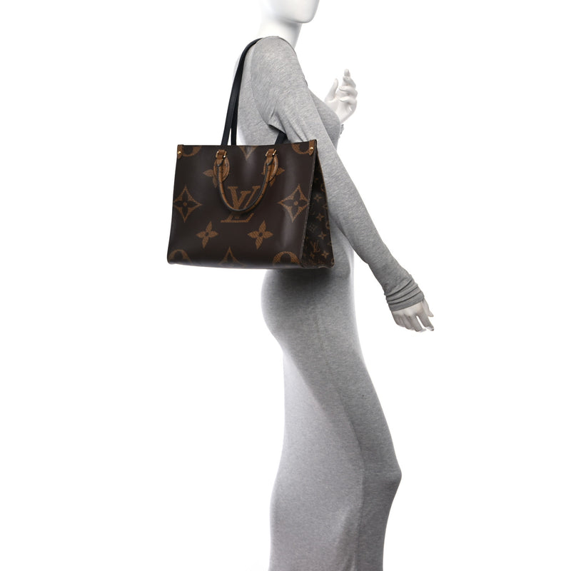 Louis Vuitton Reverse Giant Onthego Mm