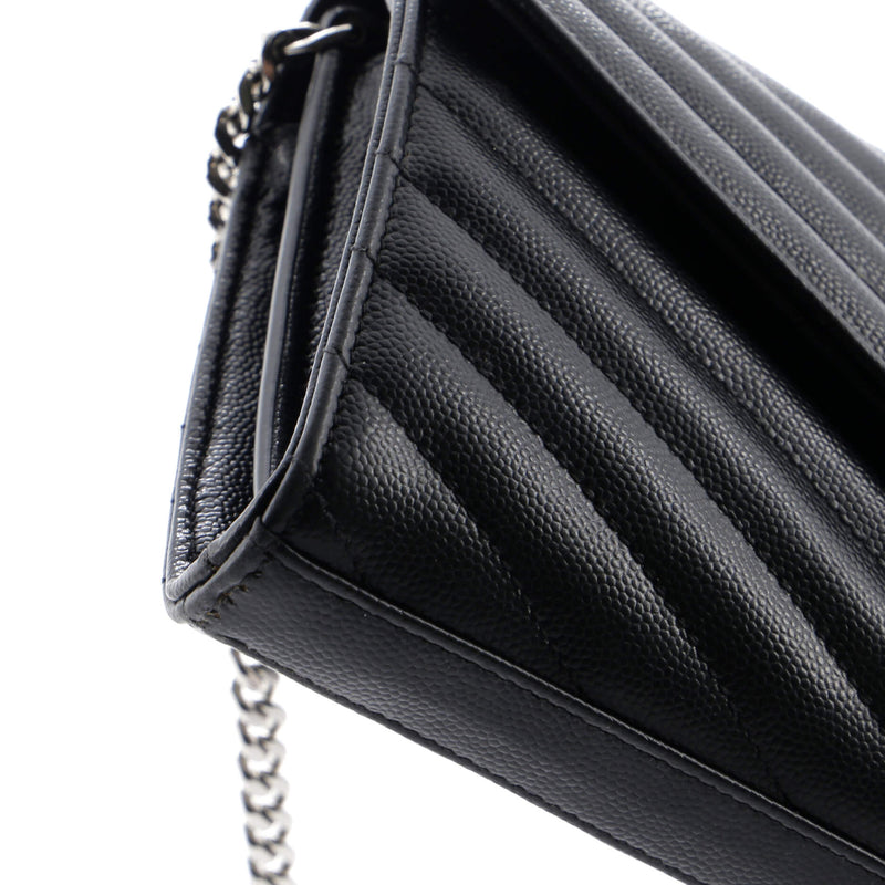 Saint Laurent Classic Wallet On Chain