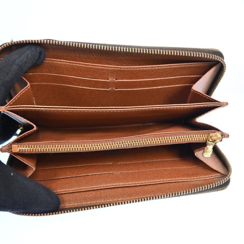 Louis Vuitton Zippy Long Wallet