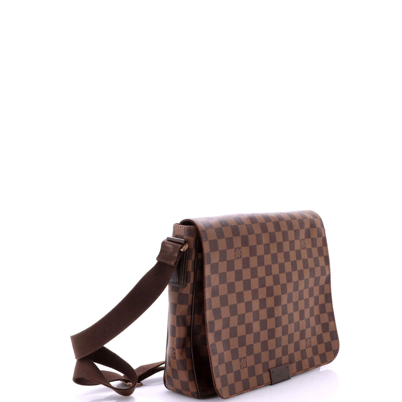 Louis Vuitton District Messenger Bag