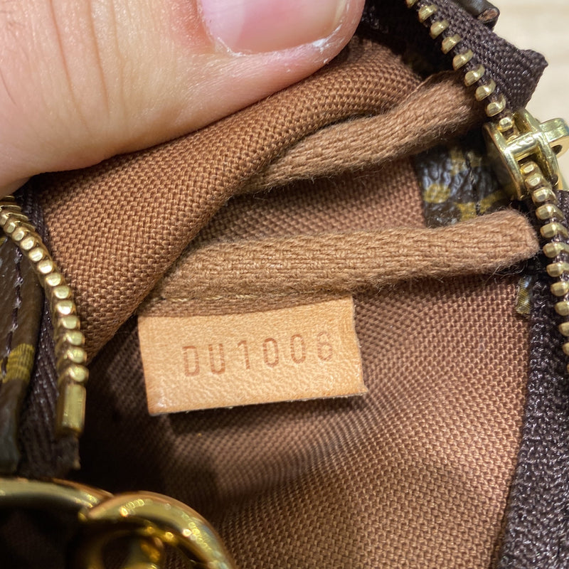 Louis Vuitton Pochette Accessoires