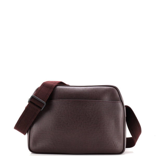 Louis Vuitton Reporter Bag Taiga Leather