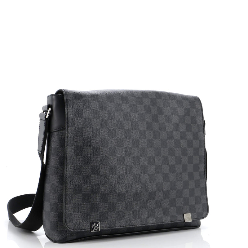 Louis Vuitton District Nm Messenger Bag