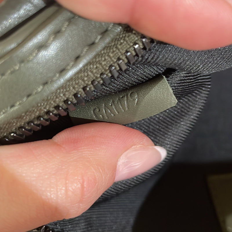 Louis Vuitton Double Flat Messenger Bag