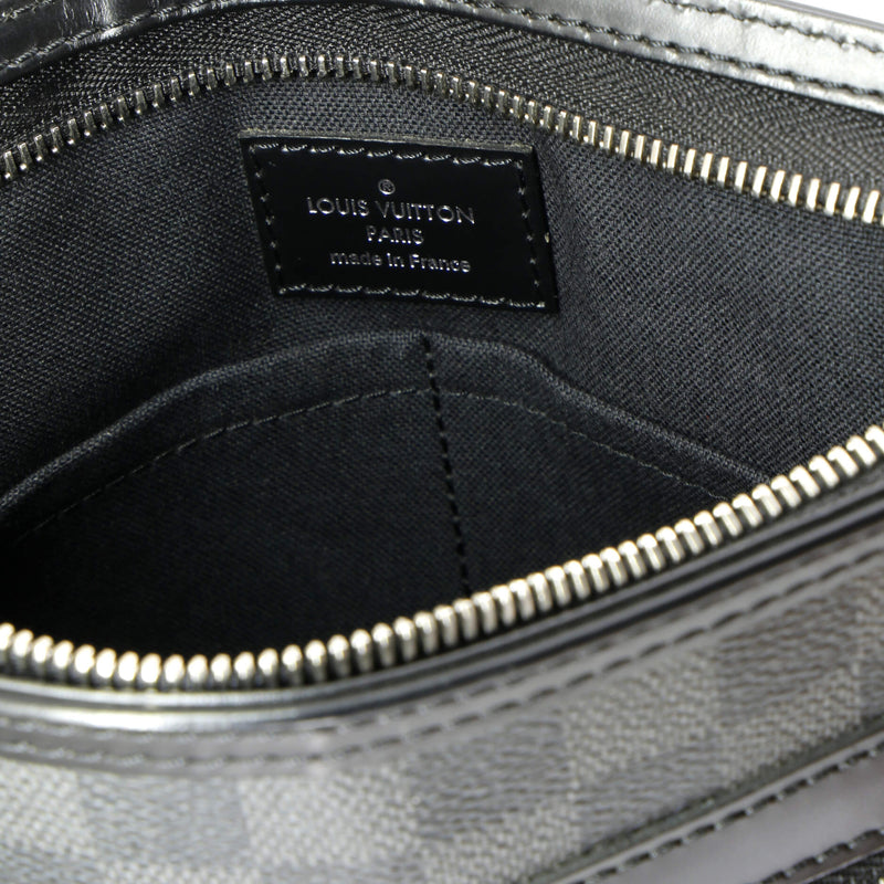 Louis Vuitton Thomas Handbag Damier