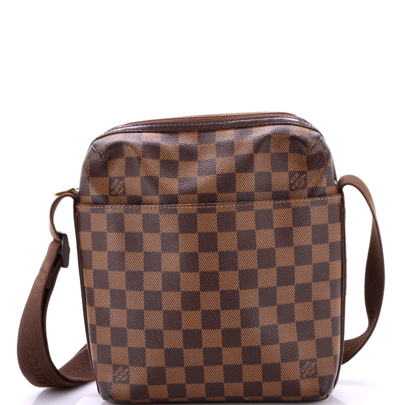 Louis Vuitton Trotteur Beaubourg Handbag