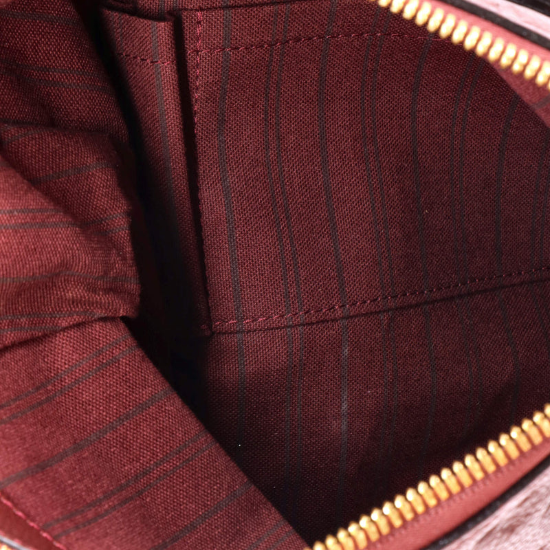 Louis Vuitton Petillante Clutch