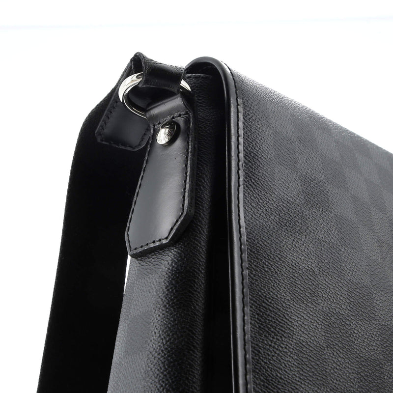 Louis Vuitton Daniel Messenger Bag