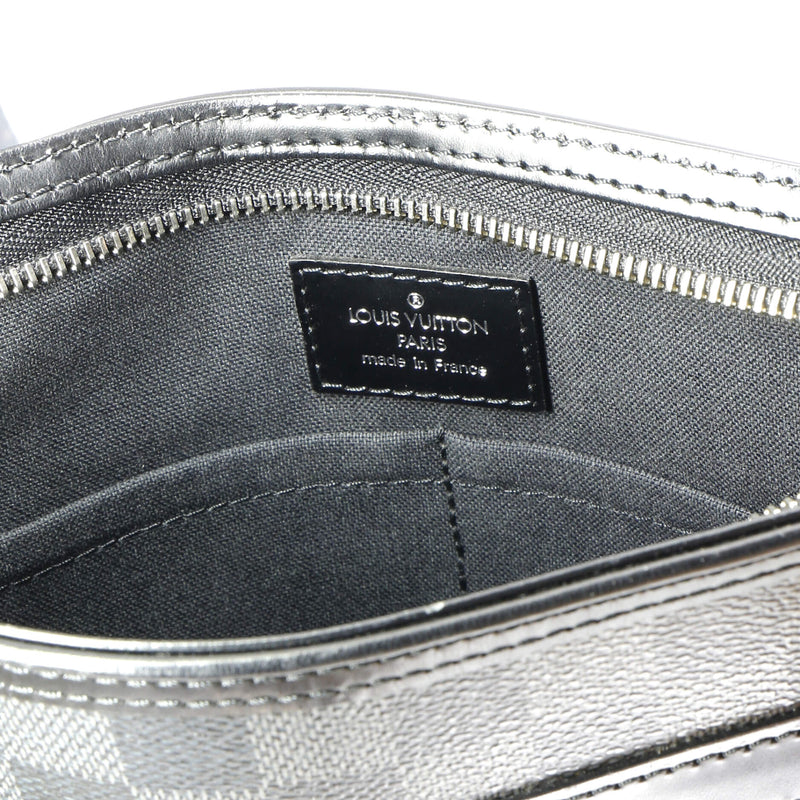 Louis Vuitton Thomas Handbag Damier