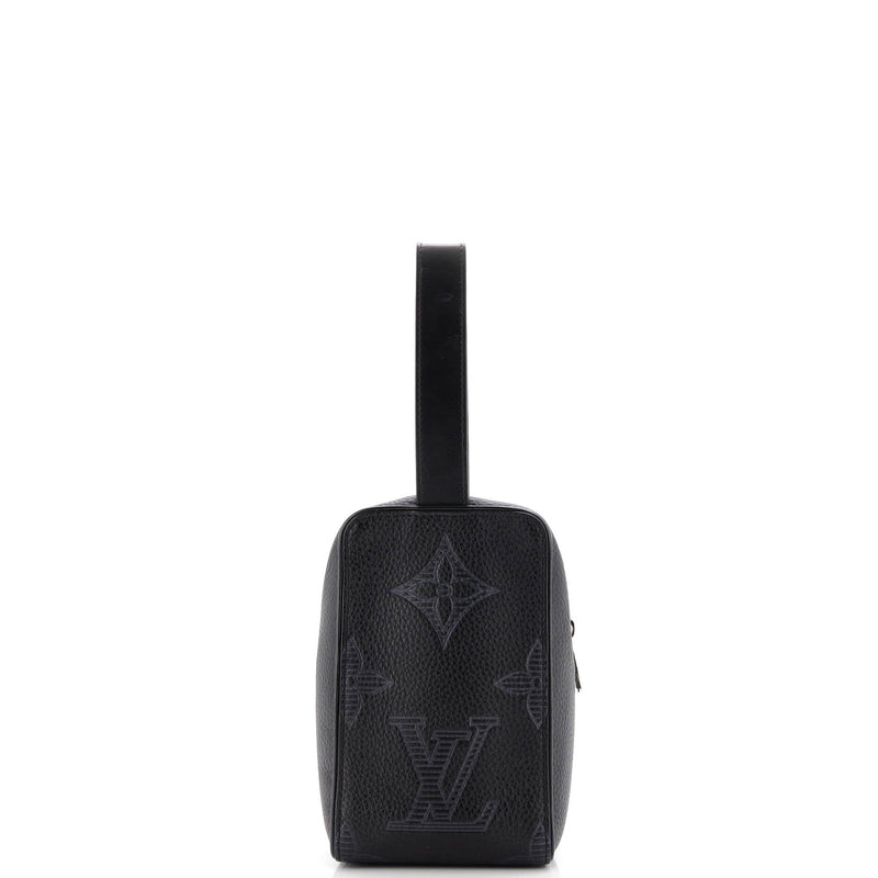 Louis Vuitton Wash Pouch Shadow Giant