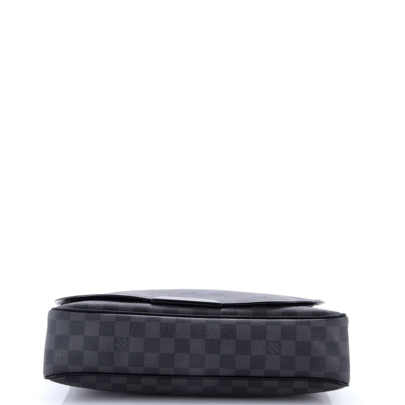 Louis Vuitton Daniel Messenger Bag