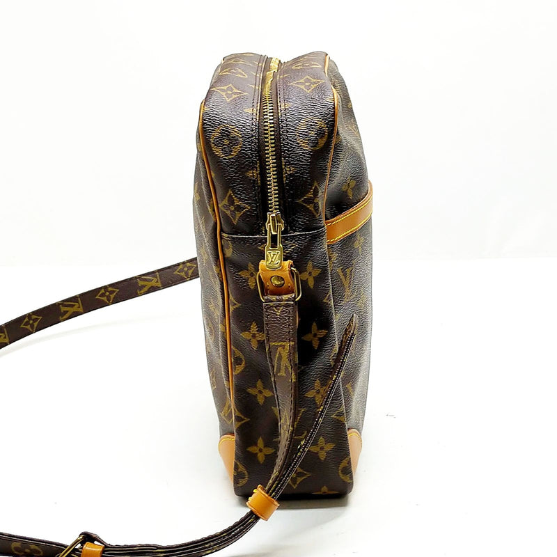 Louis Vuitton Lv Shoulder Bag Danubemm