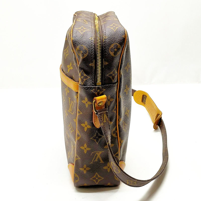 Louis Vuitton Lv Shoulder Bag Danubemm