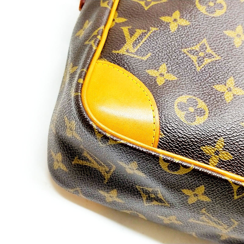 Louis Vuitton Lv Shoulder Bag Danubemm